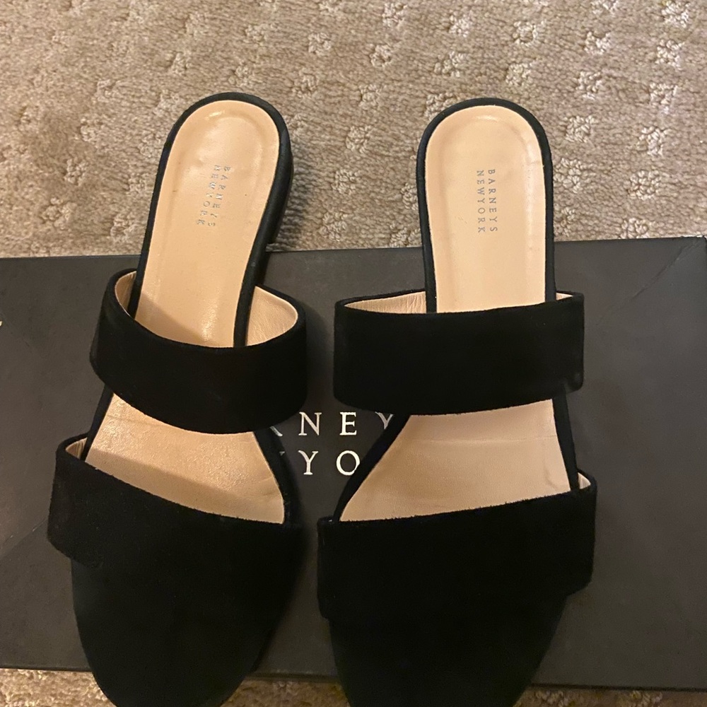 Barney’s New York black suede sandals size 36